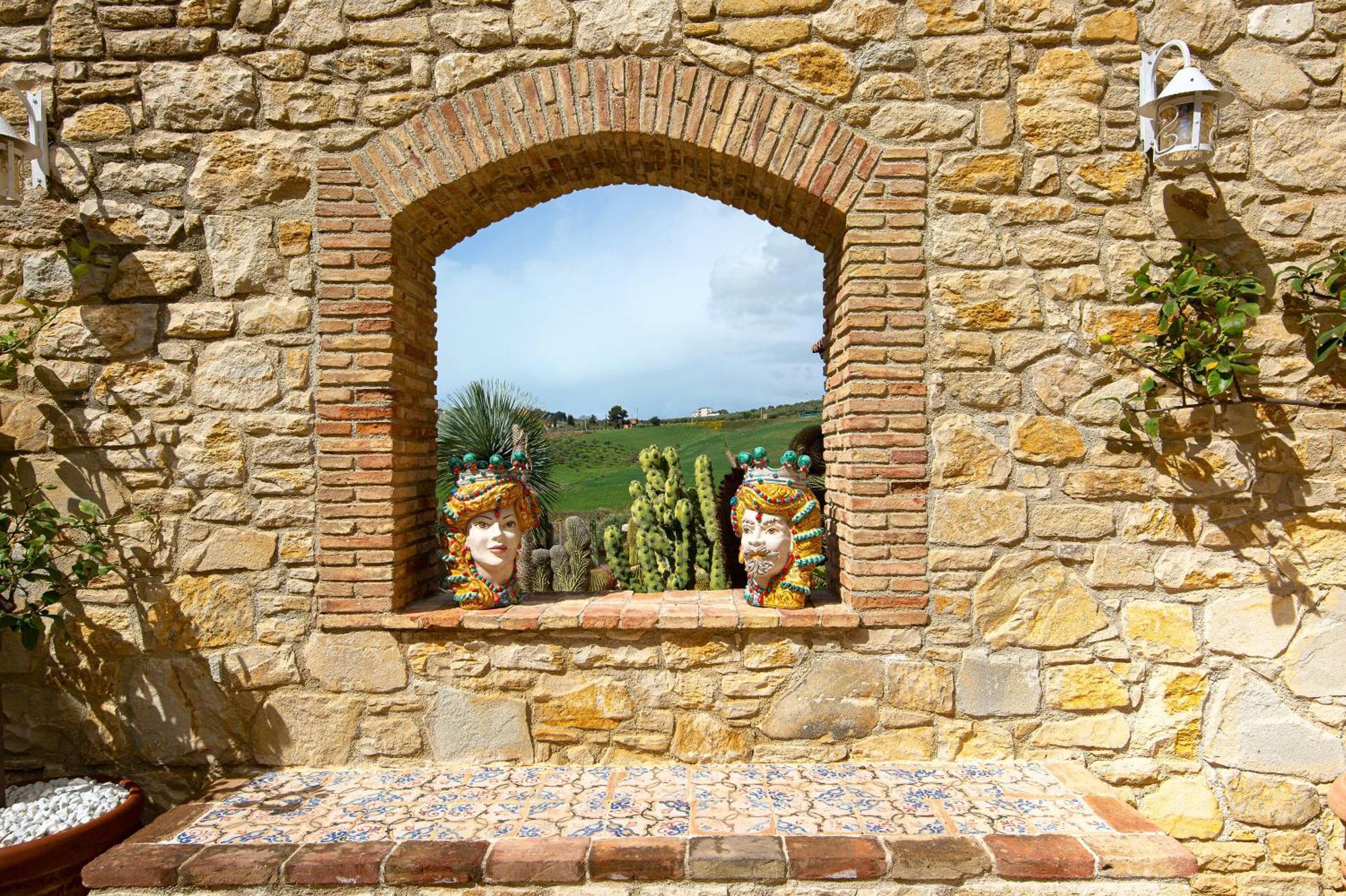 Relais Garden Cactus B&B Favara Exteriör bild